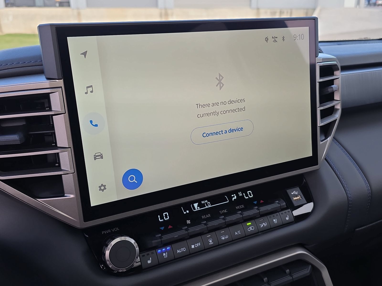 New 2026 Toyota Sequoia Platinum AWD/4WD image 17