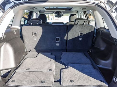 Used 2023 Jeep Grand Cherokee Limited w/ Luxury Tech Group II image 27