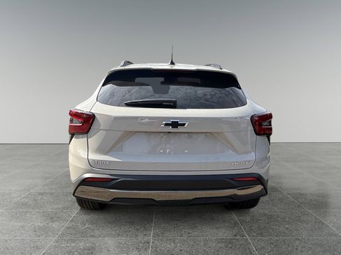 New 2026 Chevrolet Trax ACTIV w/ Sunroof Package image 4