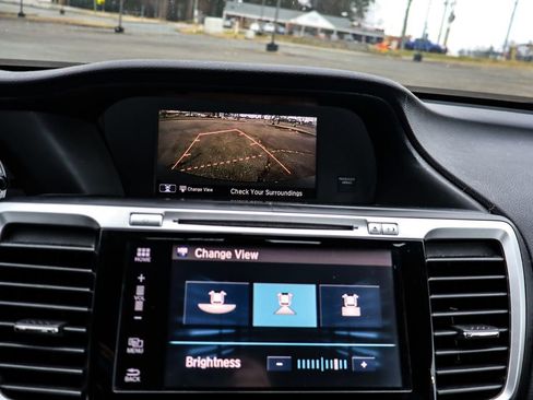 Used 2016 Honda Accord EX-L image 31