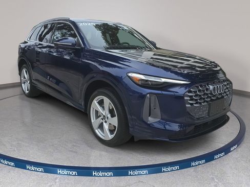 Certified 2025 Audi Q5 Premium Plus w/ Premium Plus image 4