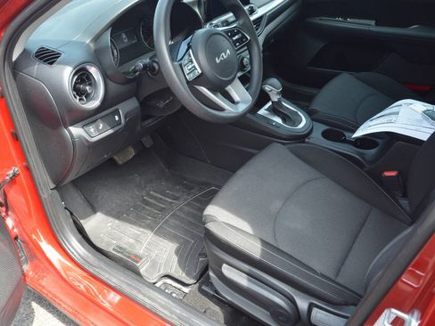 Used 2023 Kia Forte LXS w/ LXS Technology Package image 20