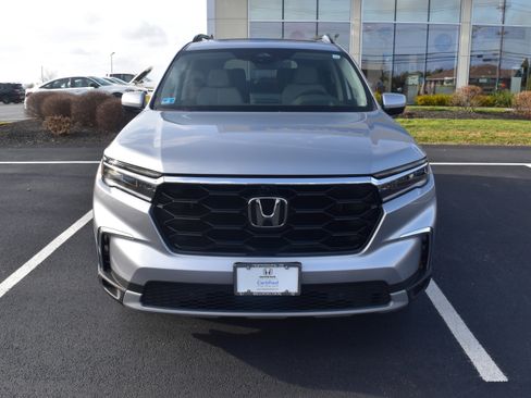 Certified 2023 Honda Pilot Elite image 6