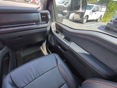 Used 2023 Ford F450 Lariat AWD/4WD image 21