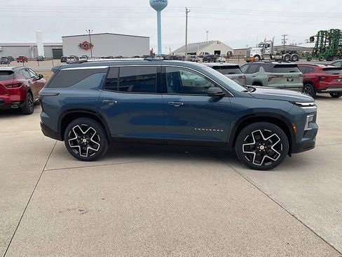 New 2026 Chevrolet Traverse High Country image 5