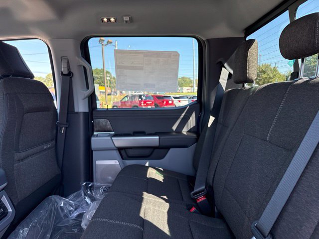 New 2027 Ford F250 XLT w/ XLT Premium Package AWD/4WD image 17