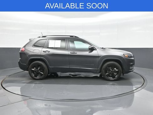 Used 2021 Jeep Cherokee Latitude Plus AWD/4WD image 8