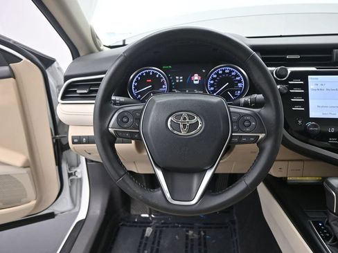 Used 2018 Toyota Camry XLE FWD image 33