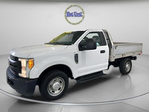 Used 2017 Ford F250 XL RWD image 1