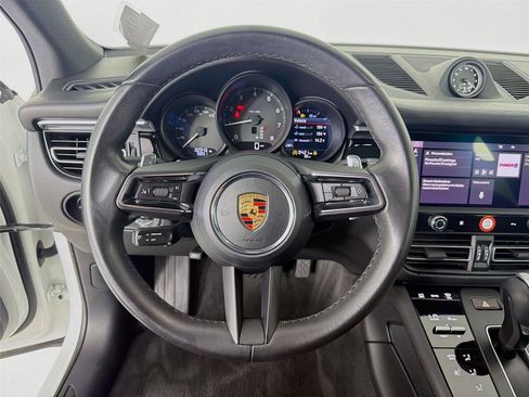 Used 2022 Porsche Macan AWD/4WD image 11
