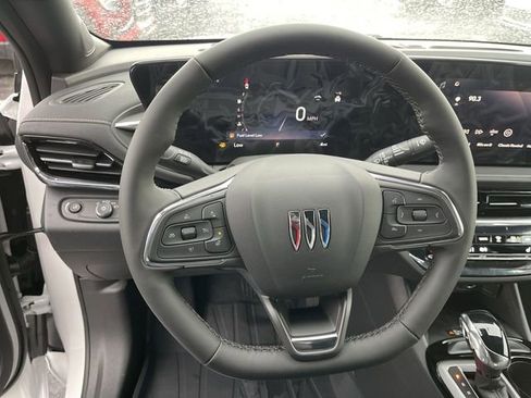 New 2026 Buick Envista Avenir image 14
