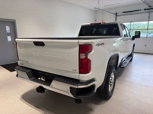 Used 2025 Chevrolet Silverado 2500 LT w/ Safety Package AWD/4WD image 7