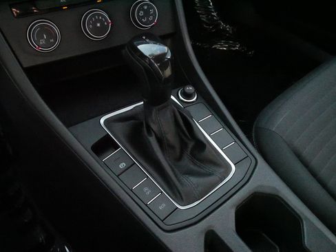 Certified 2023 Volkswagen Jetta S FWD image 24