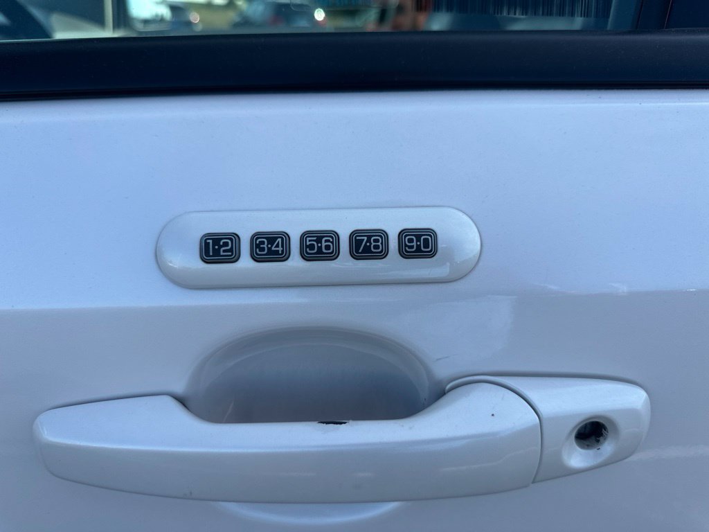 Used 2012 Ford Edge SEL FWD image 28