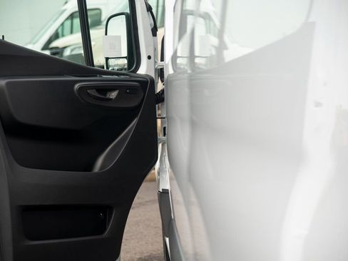Used 2025 Mercedes-Benz Sprinter 2500 image 22