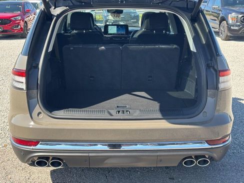 Used 2025 Lincoln Aviator Reserve w/ Equipment Group 201A AWD/4WD image 11