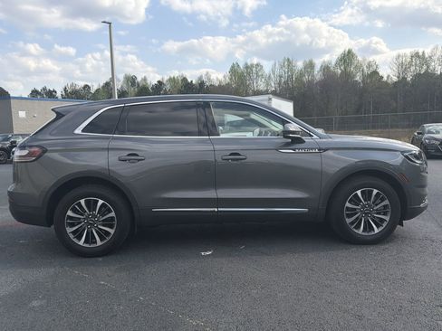 Used 2023 Lincoln Nautilus AWD w/ Premium Package image 6