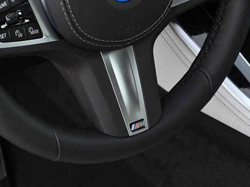 New 2026 BMW X5 xDrive50e w/ Executive Package image 19