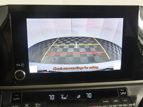 Used 2025 Toyota Camry LE image 37