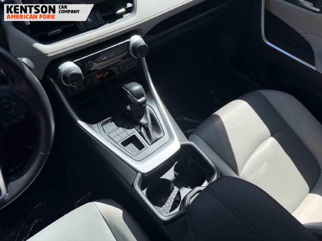 Used 2019 Toyota RAV4 XLE Premium w/ Cold Weather Package AWD/4WD image 23