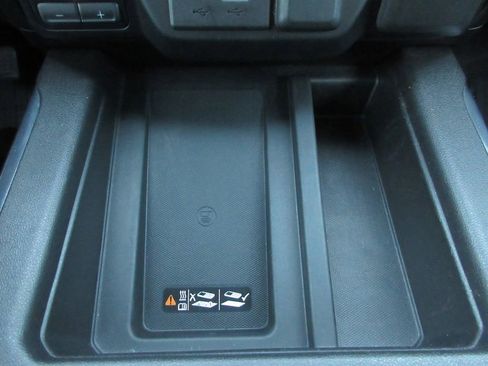 Certified 2020 GMC Sierra 1500 SLT w/ SLT Premium Plus Package image 33