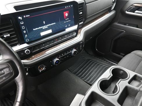 Used 2022 GMC Sierra 1500 Elevation image 21