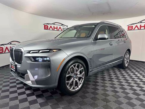Used 2023 BMW X7 xDrive40i AWD/4WD image 2
