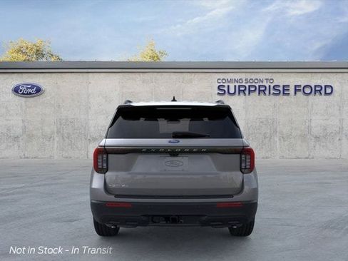 New 2026 Ford Explorer Active RWD image 5