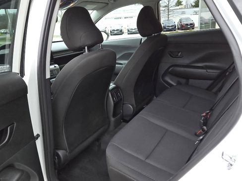 Used 2025 Hyundai Kona SEL AWD/4WD image 18