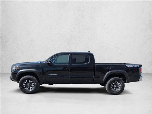 Used 2023 Toyota Tacoma TRD Off-Road AWD/4WD image 5
