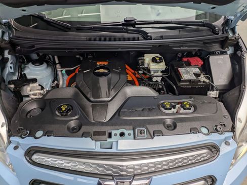 Used 2015 Chevrolet Spark LT FWD image 29