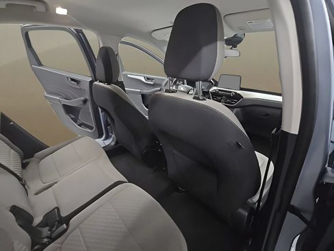 Used 2022 Ford Escape SE w/ Cold Weather Package FWD image 22