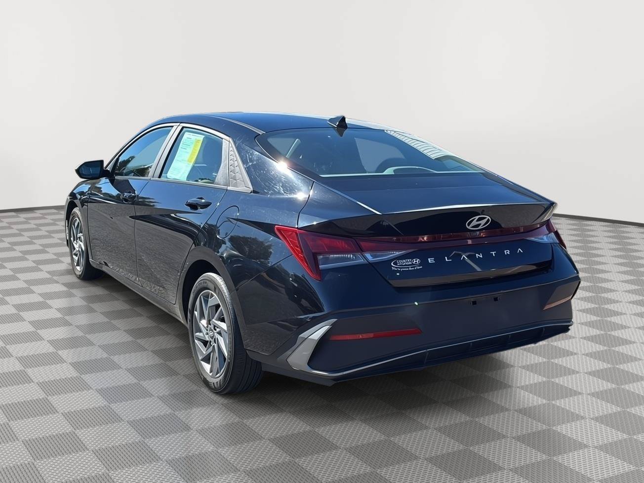 Certified 2024 Hyundai Elantra SEL FWD image 7