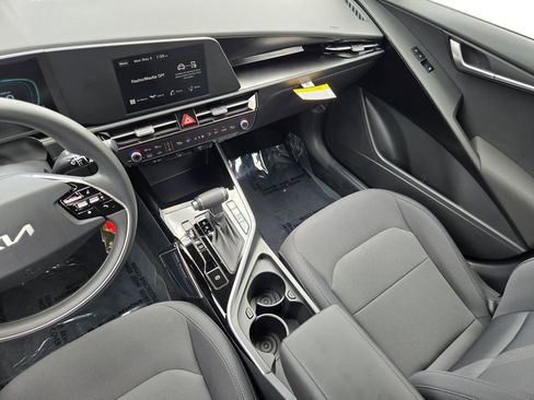 New 2026 Kia Niro LX FWD image 21