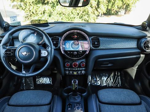 Used 2024 MINI Cooper SE FWD image 16