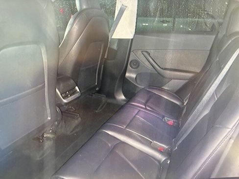 Used 2022 Tesla Model Y Performance image 6