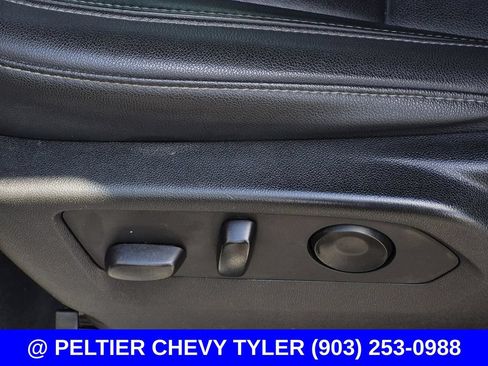 Used 2021 Chevrolet Tahoe Z71 w/ Z71 Off-Road Package AWD/4WD image 38