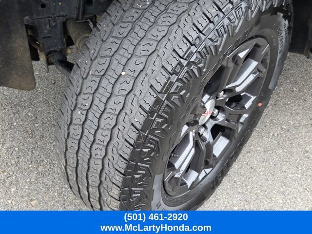 Used 2024 GMC Canyon Elevation w/ Convenience Package AWD/4WD image 18