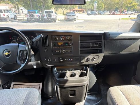 Used 2021 Chevrolet Express 3500 w/ Power Convenience Package RWD image 19
