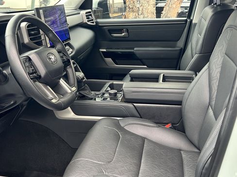 Used 2023 Toyota Tundra Limited image 10