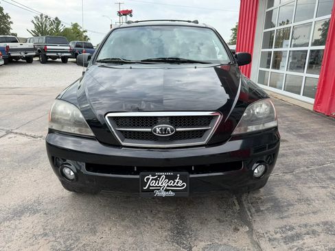 Used 2006 Kia Sorento 4WD image 3