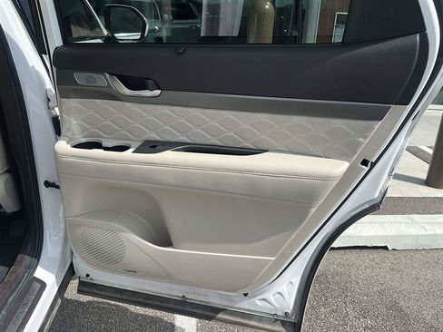 Used 2020 Hyundai Palisade Limited FWD image 11