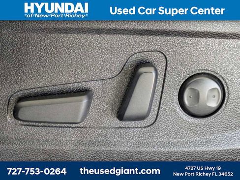 Used 2022 Kia Telluride EX w/ EX Premium Package image 28