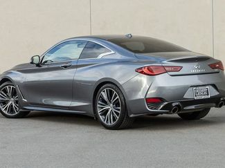 Used 2017 INFINITI Q60 2.0t w/ Moonroof Package video 3