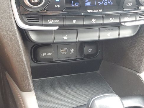 Used 2019 Hyundai Santa Fe Limited AWD/4WD image 29