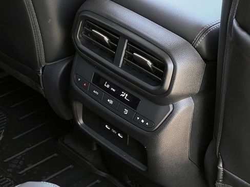 New 2025 Honda Pilot Touring image 21