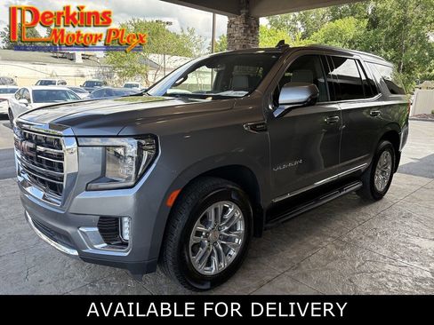Used 2021 GMC Yukon SLT w/ Rear Media and Nav Package AWD/4WD image 1