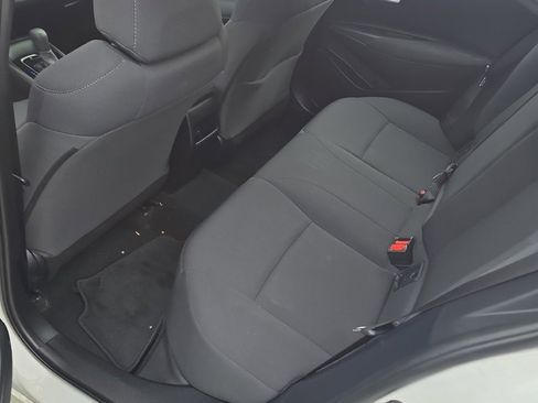Used 2021 Toyota Corolla LE w/ Carpet Mat Package (TMS) image 4