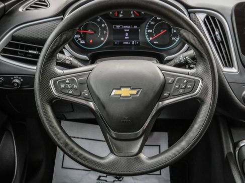 Used 2025 Chevrolet Malibu LT FWD image 40