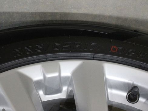 Used 2020 Nissan Rogue SV image 44